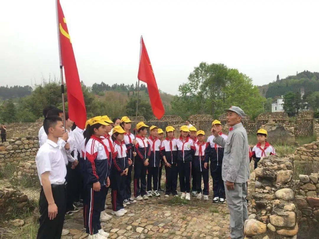 逃离小怪世界